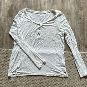 AMERICAN EAGLE soft and sexy long sleeve white Henley Tee
